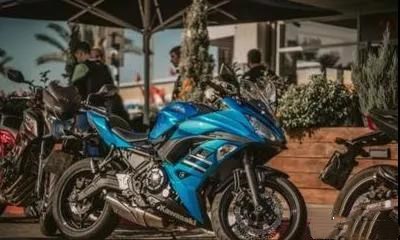 Which method can solve the problem of clean motorcycle very well?