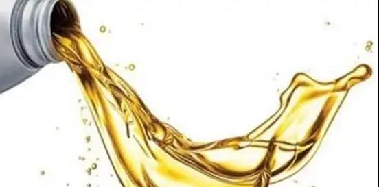 Motorcycle lubricants, what is the difference between synthesis and minerals?
