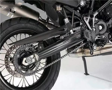 Why do motorcycle chains stretch so easily?