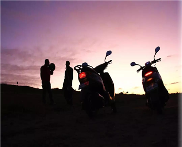 Motorcycle secondary intake is the exhaust gas into the cylinder to burn? In the wrong！