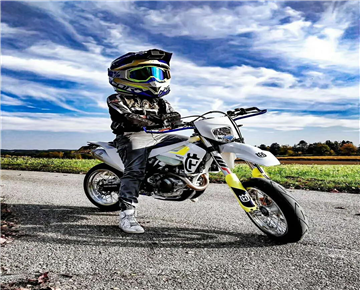 What circumstance is motorcycle fuel consumption heighten