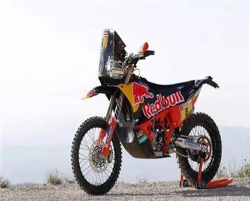 Is it really difficult to lift the heavy motorcycle of more than 200 kilograms?