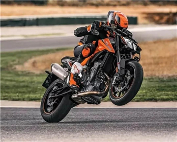 The more oil you use in the motorcycle gearbox, what's the reason?