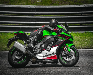 How would you ride a Kawasaki Bar Ten if I gave you one?