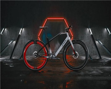 Augusta unveils electric bikes! The vehicle has a range of 75km and weighs 15.5kg