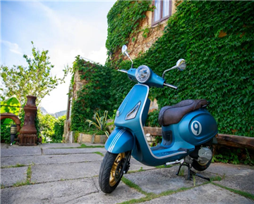 About ten thousand yuan European retro pedal attack! High appearance level, high configuration, 150CC retro water cooling new benchmark