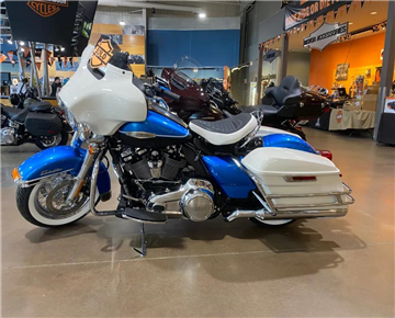 21 Harley Flagship Glide vintage Limited edition collection art level