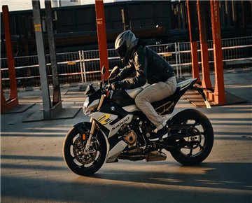 From RMB 188,900, BMW launches new S1000R!