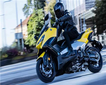 Big pedals on the front face of the sports car, Yamaha 2022 TMAX 560 released!