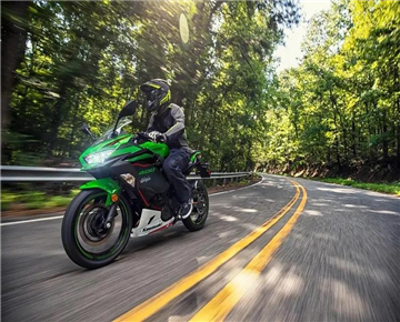 Three motorcycles that the novice can't get around, great value!