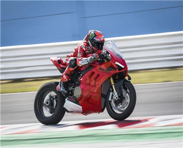 2022款杜卡迪Panigale V4/V4 S，还能有什么新花样？