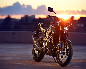 CB300R又升级了，选2022款还是2023款？