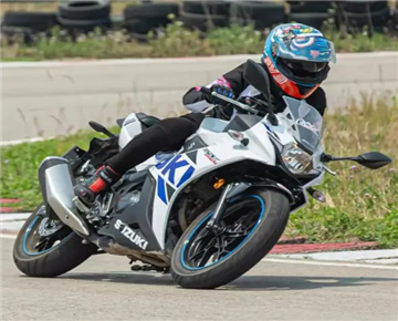 What is the situation of oil gushing in vent pipe after motorcycle flameout? Moderation is best