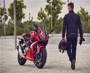 The 2022 Honda CBR500 series has been released with a number of important configuration upgrades!