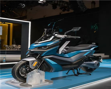 Motorbikes going electric? How to solve the battery cost dilemma?