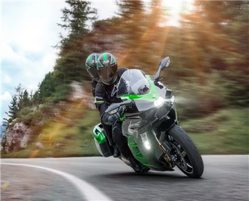 Kawasaki new H2 SX SE released, adding adaptive headlight system