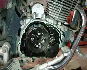 Small displacement engine oil filtration method