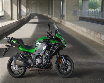 Kawasaki Versys 1000, the heart of the tiger, smell the rose