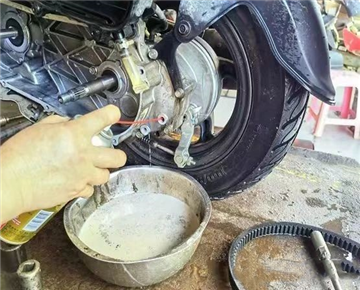Common faults and maintenance of scooter wading riding in rainy season