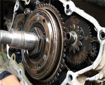 How does motorcycle electric starting work? What if I encounter a malfunction?