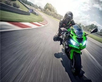 Electric spray motorcycle winter need hot car?